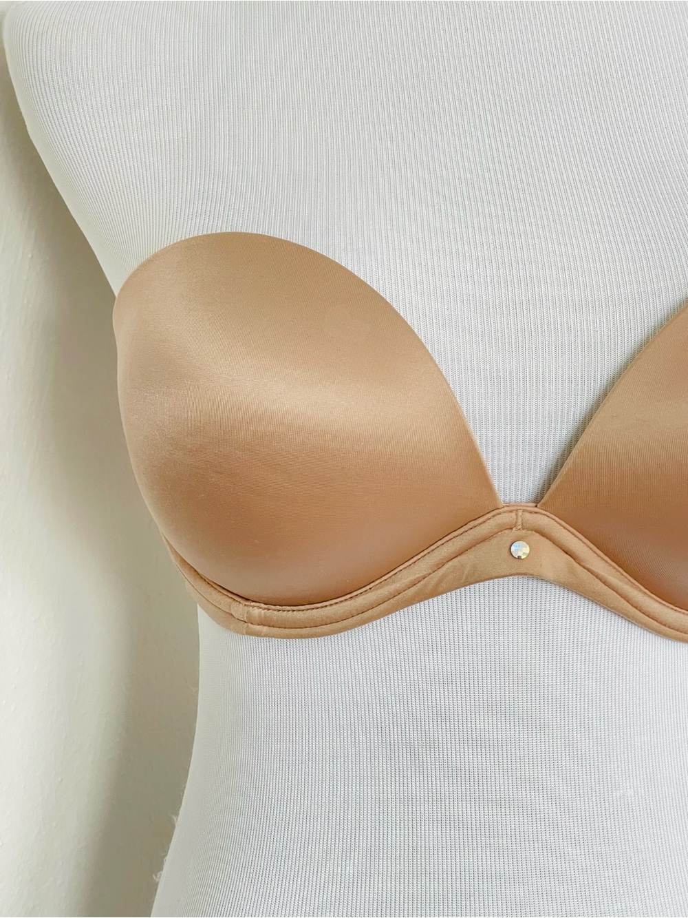Victoria's Secret Very Sexy Strapless Push-Up Bra - Beige 36B - Picture 6 of 9